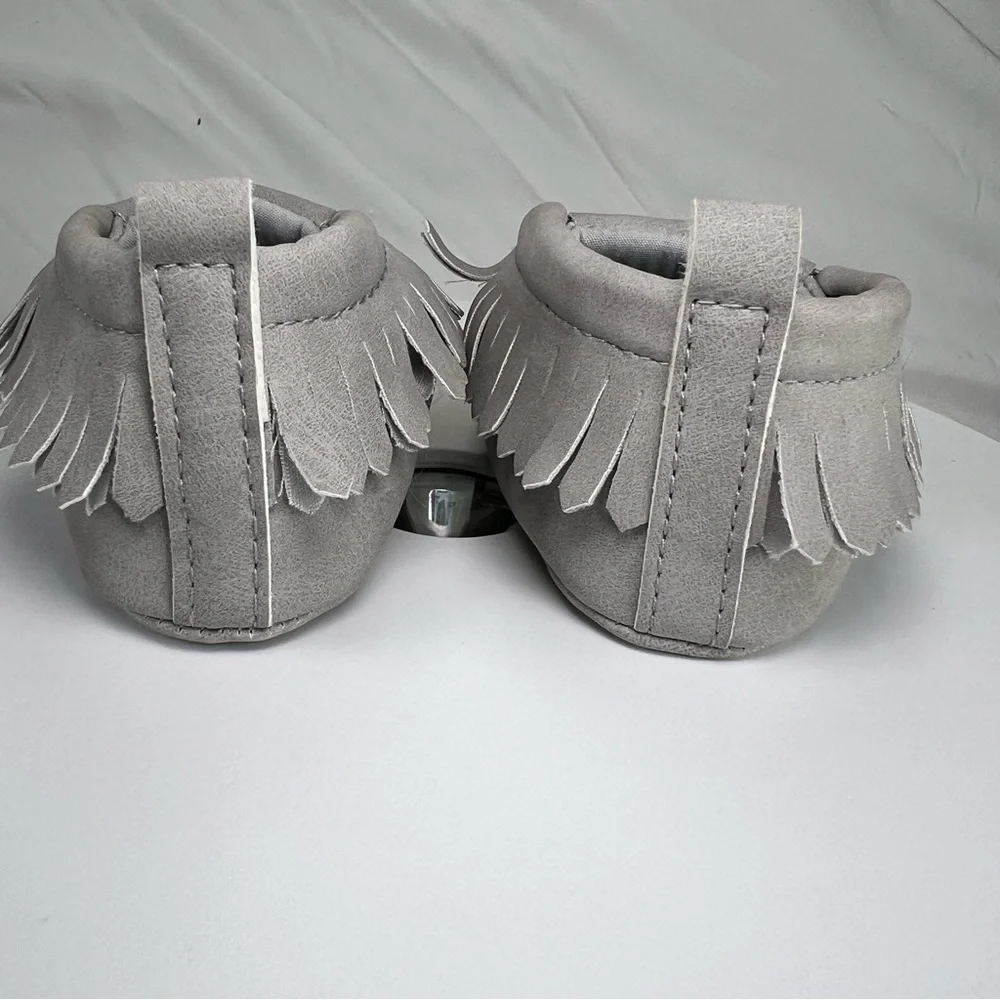Carters Unisex Baby‎ Mocassins (0-3) months “just one you” Gray Newborn Shoes